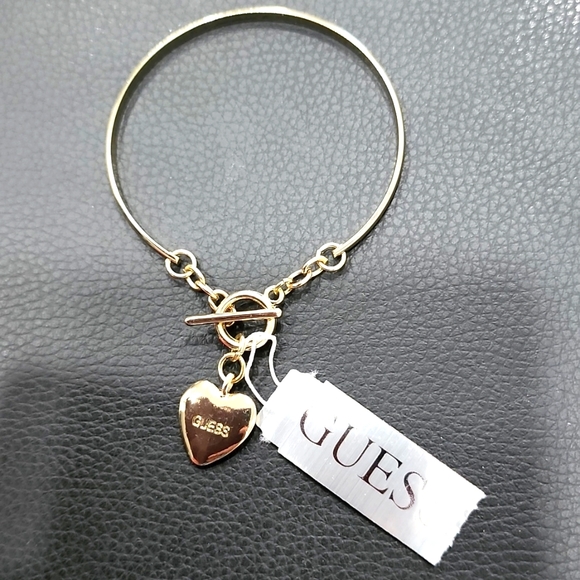 NWT Guess “love” bangle - Picture 2 of 2